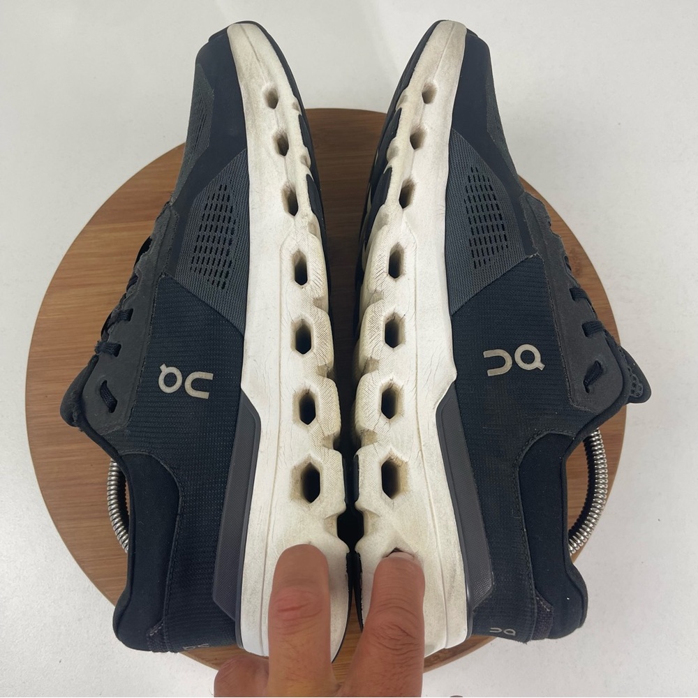 On Men’s Cloudrunner 2 - image 7